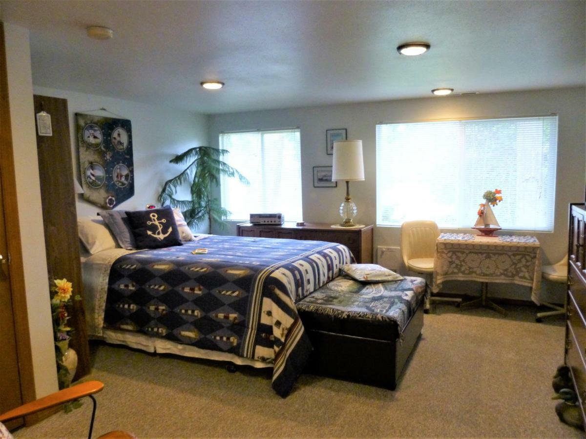 مبيت وإفطار Maple Valley لينداز باي ذا ليك المظهر الخارجي الصورة